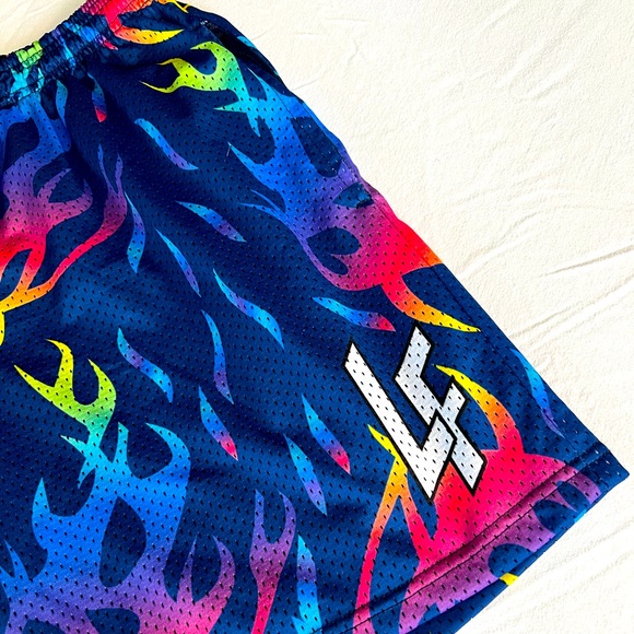 Lost Files men’s shorts, blue with flame print, size medium - Picture 4 of 5